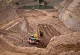 Marubeni-Komatsu’s visit to JPE Aggregates shows how a well-managed fleet of Komatsu equipment can deliver maximum productivity with minimal environmental impact