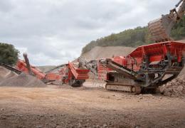 The new three-machine crushing and screening train at Braunton Aggregates’ Vyse Quarry in North Devon
