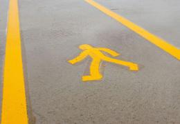 Pedestrian routes must be visible and obvious to everyone