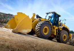 A Cat 972 wheel loader featuring a Collision Warning System in the SER fleet