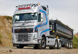 Volvo FH 540 Globetrotter 6x4 tractor unit