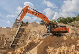Doosan DX420LC-7 excavator