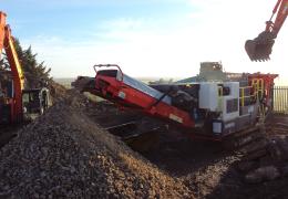 Mead Construction invest in a new Sandvik QJ241 mobile crusher