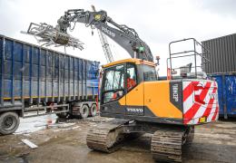Volvo EC140E excavator