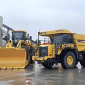 The Komatsu WA800 wheel loader and HD605 rigid dumptruck supplied to 