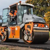 Warm-mix asphalt compaction with a Hamm HX-series tandem roller