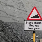 Steep incline sign