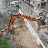 Develon DX380DM-7 demolishing the historic former Tesla industrial complex in Lanškroun in the Czech Republic 