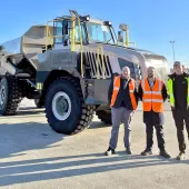 Idromac toured Rokbak’s Motherwell factory as the heavy equipment dealer gets ready to bring Rokbak articulated haulers to customers throughout Italy