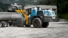The L 566 H from Liebherr is the world’s first prototype large wheel loader with a hydrogen engine